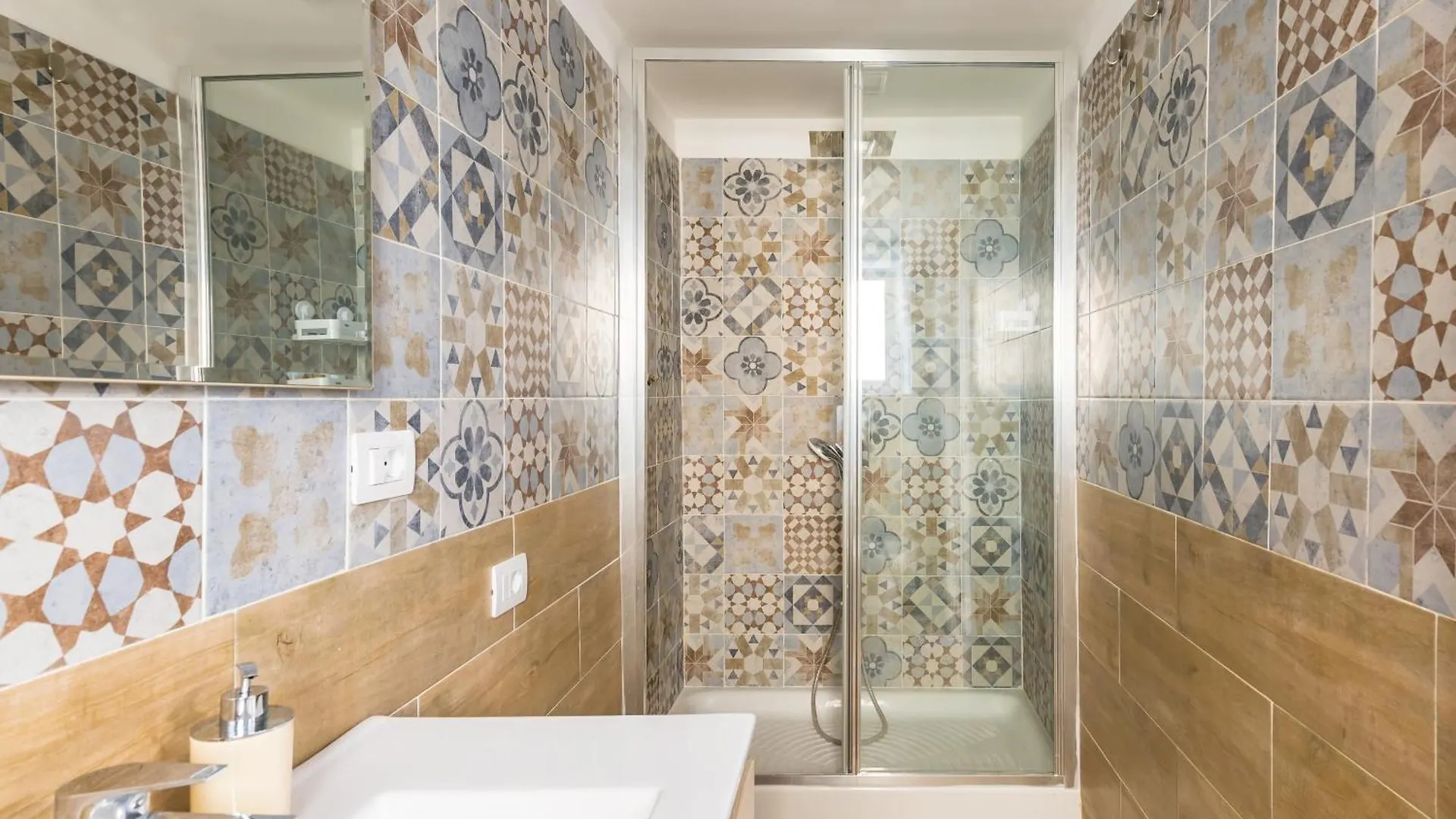 Toledo House Apartments ナポリ 0*,  イタリア